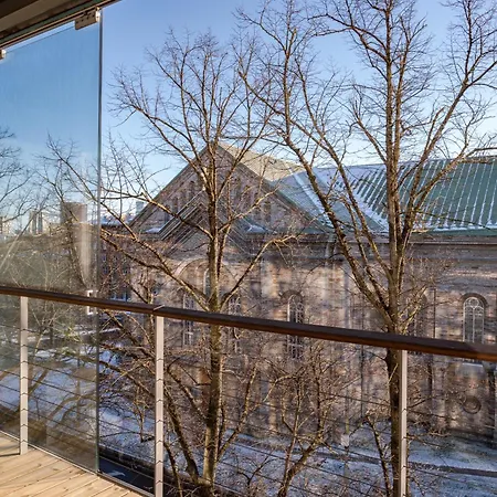 Korter Freshly Renovated Next To Old Down Tallinn