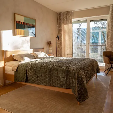 公寓 Freshly Renovated Next To Old Down