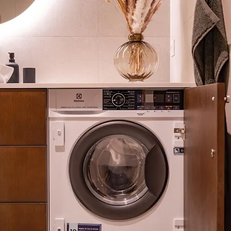 Appartamento Freshly Renovated Next To Old Down *